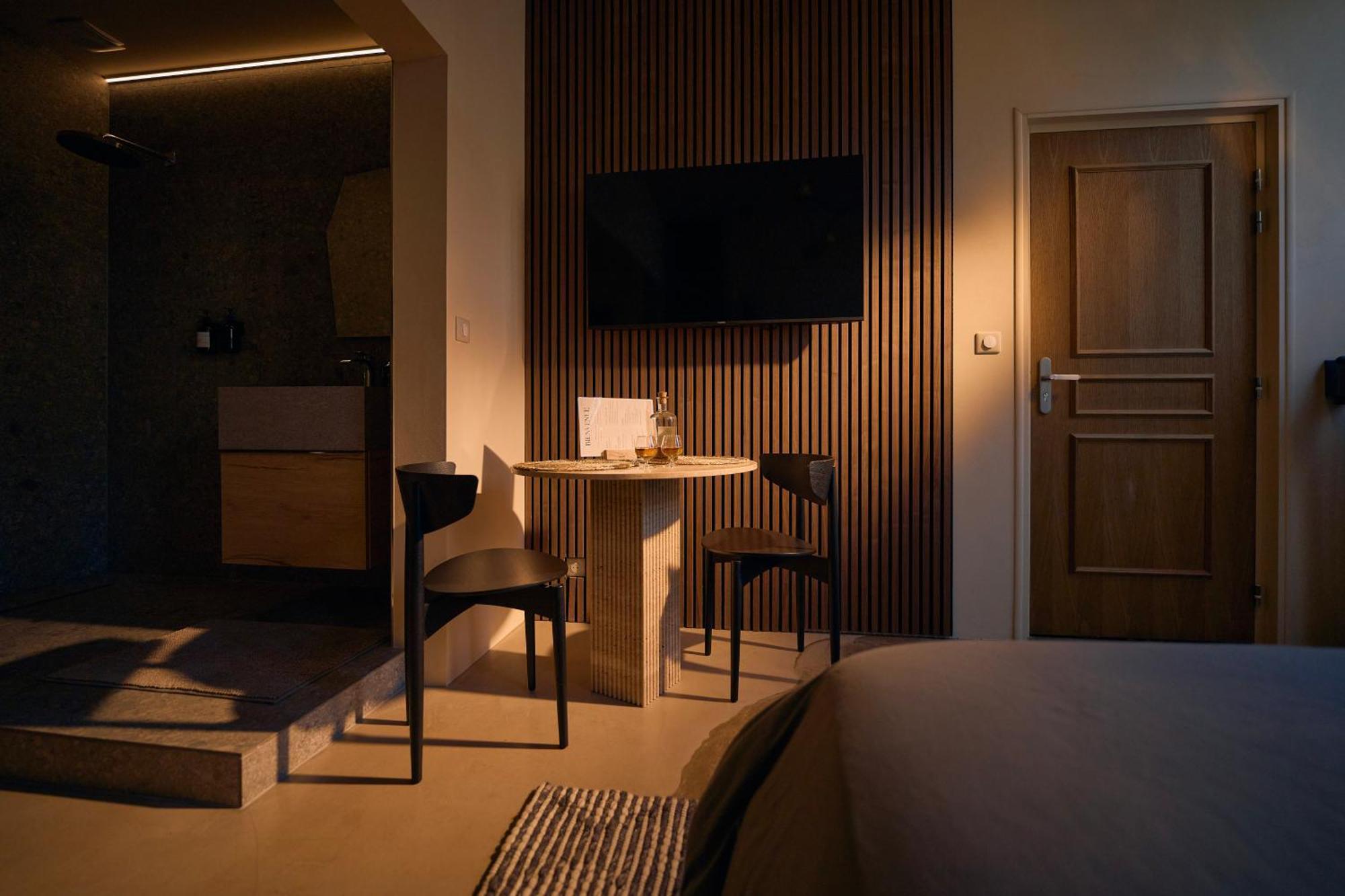 Suite Atypique - Jacuzzi Privatif En Centre Ville De Cognac Dış mekan fotoğraf