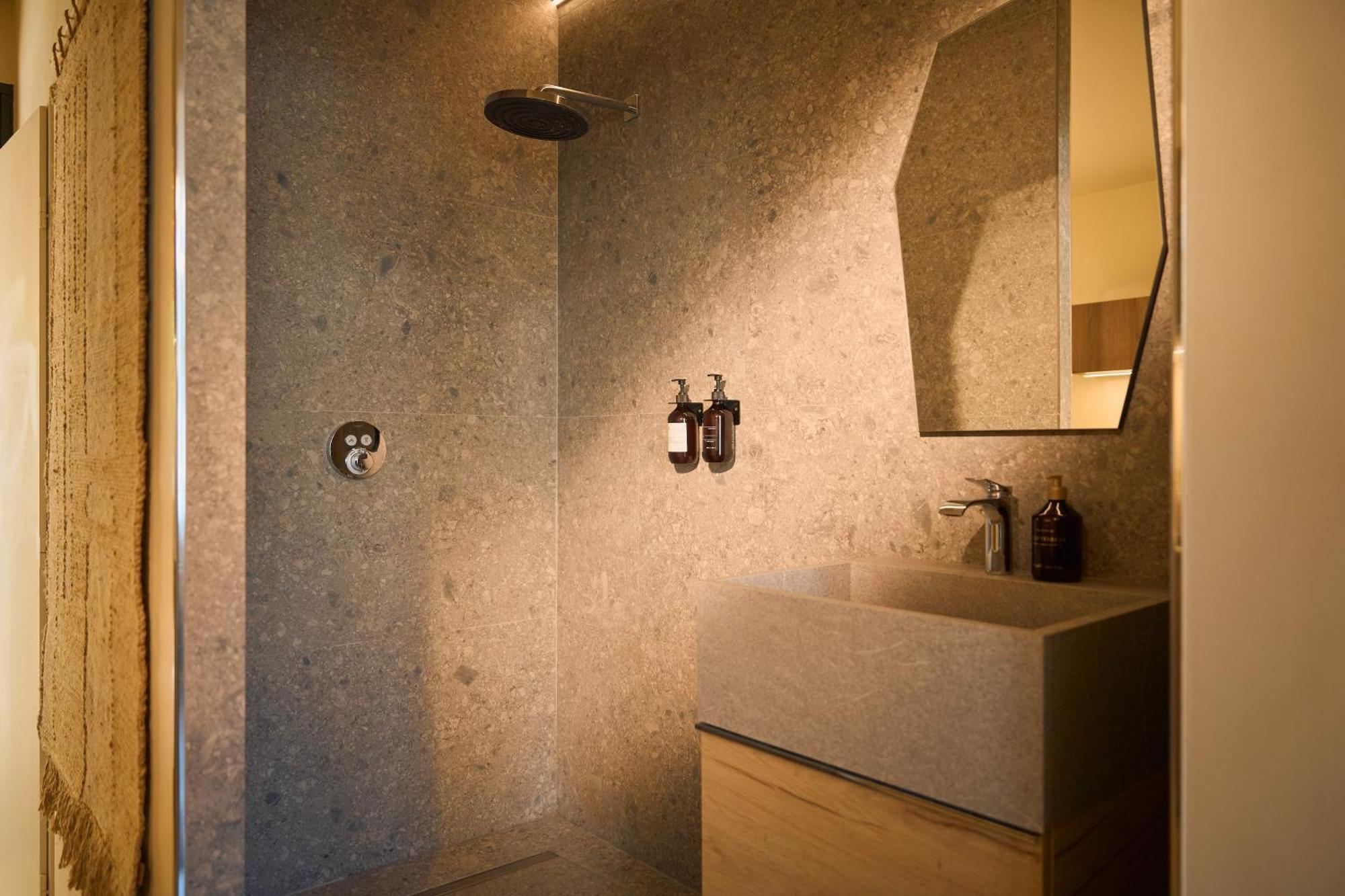 Suite Atypique - Jacuzzi Privatif En Centre Ville De Cognac Dış mekan fotoğraf