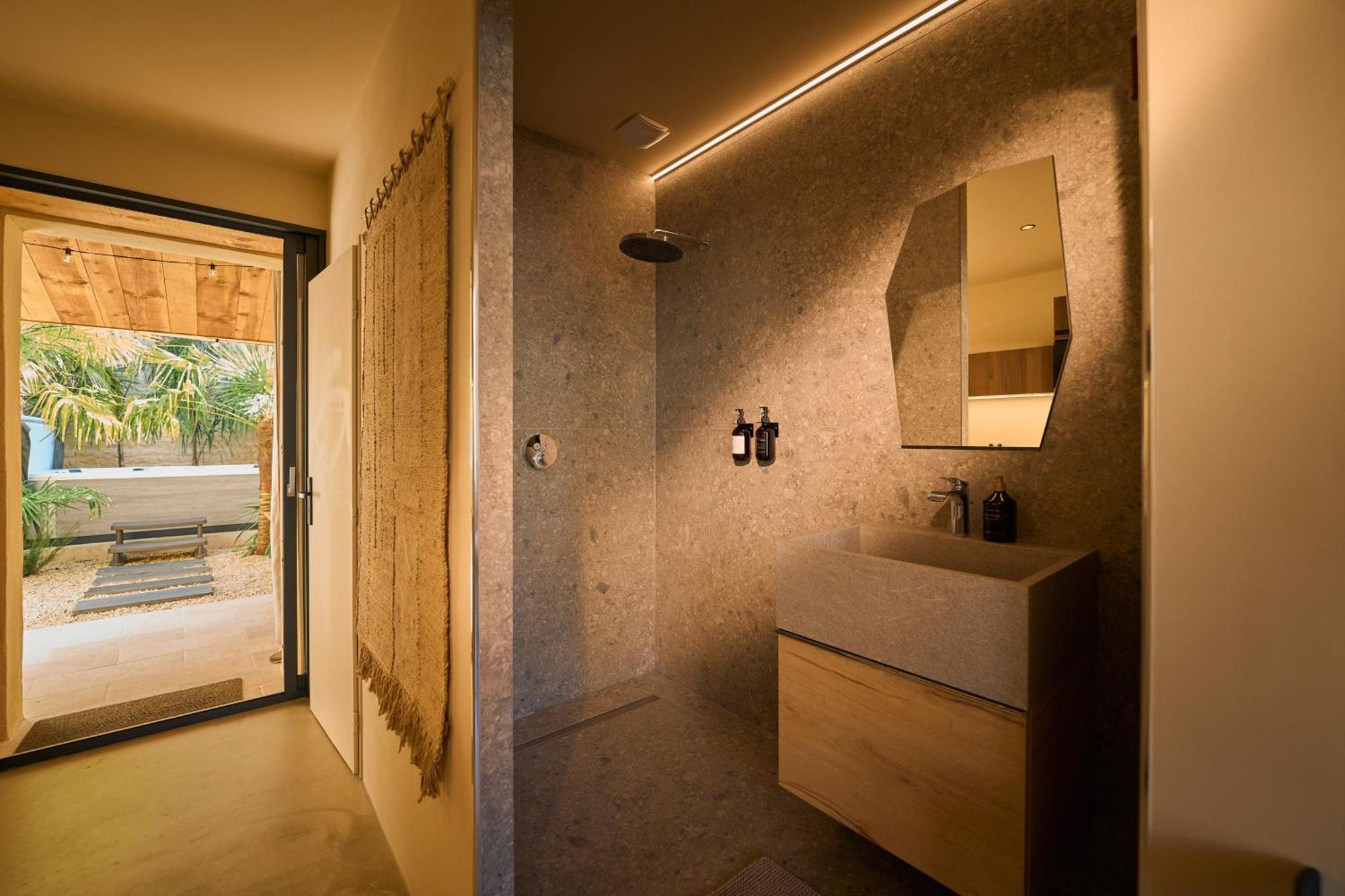 Suite Atypique - Jacuzzi Privatif En Centre Ville De Cognac Dış mekan fotoğraf